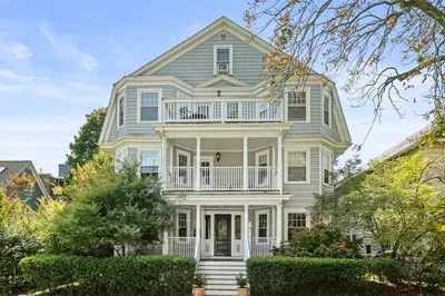 200 Freeman St #1