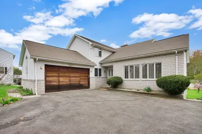 109 Chapin St 1