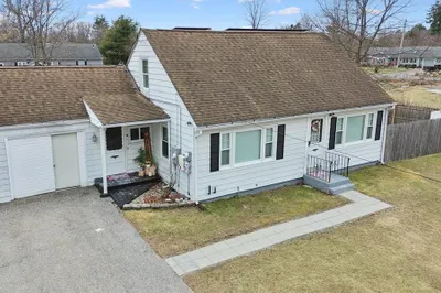 119 Acrebrook Rd 1