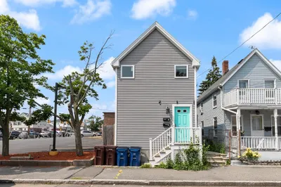 25 Beachland Ave #2