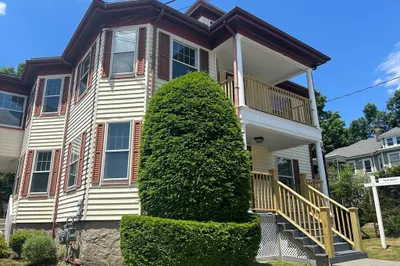 18 N. Ash Street #1