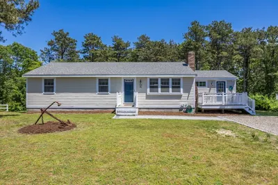 20 Devonshire Ln 1