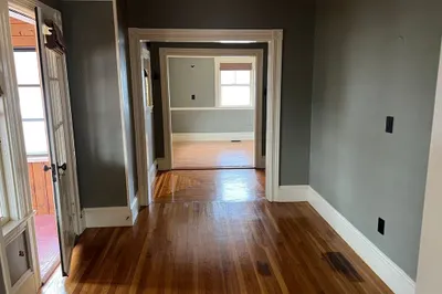 18 James Ave #1
