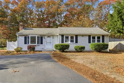 544 Cotuit Rd 1
