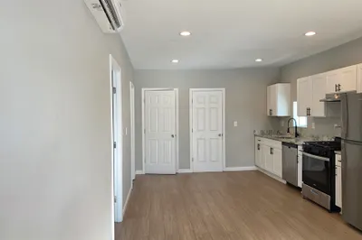 31 Hicks St #1 1