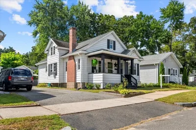 7 Turner St