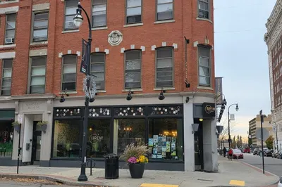 56 Franklin St 1