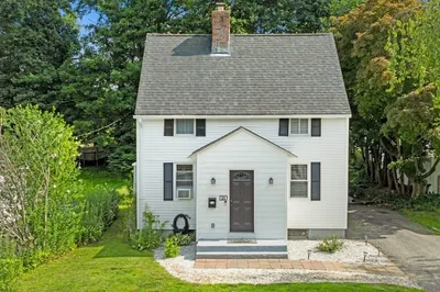 11 Heroult Rd