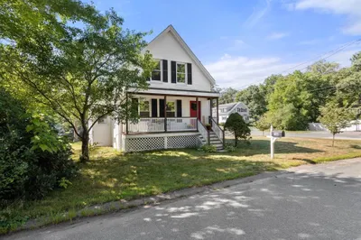 160 Rock St 1