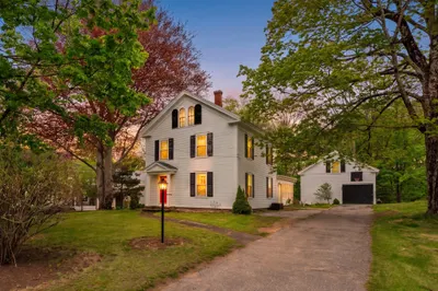 10 Maple St 1