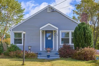 14 Camp Hill Dr 1