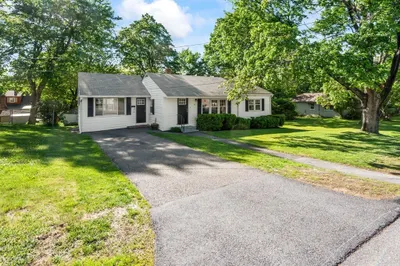 76 Robillard St 1