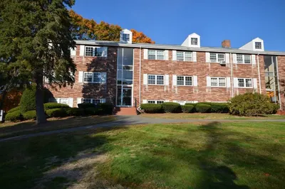 68 Edgelawn Ave #10 1