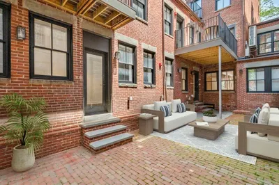 33-35 Bowdoin Street #1