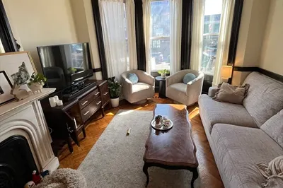 554 East Broadway #1 1