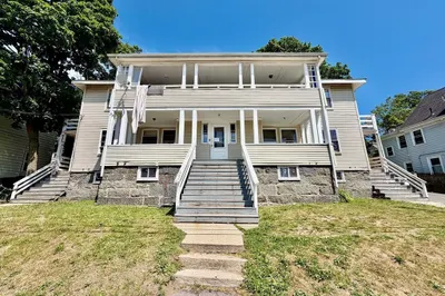 18 Bigelow St #1 1
