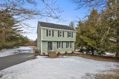 39 Unicorn Cir 1