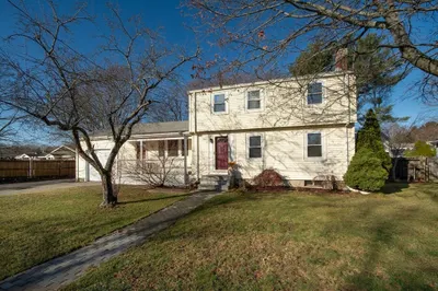 11 Knollwood Rd 1