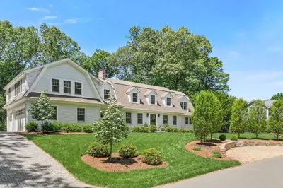 39 Fairbanks Ave 1
