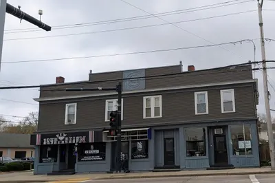 99-101 E Main St 1
