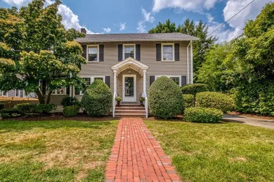 267 Manning St 1