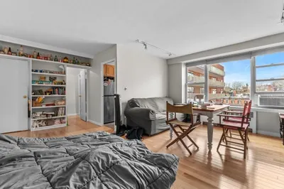 145 Pinckney St #516