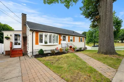 11 Orange St