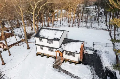 114 Lake St 1