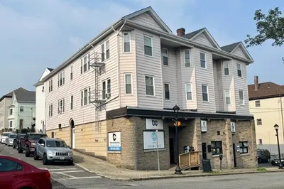 379-385 Columbia