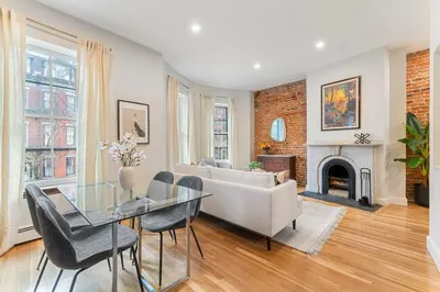 53 Clarendon St #2