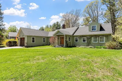 41 Taylor Rd 1