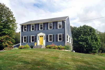 6 Village Lane 1