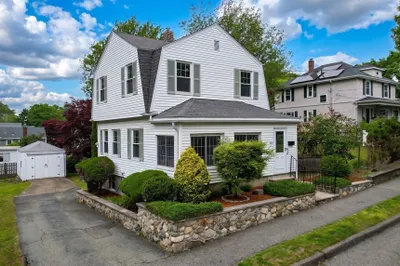 233 Florence Ave 1