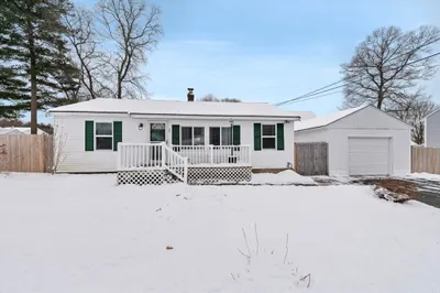 35 Lantern Ln 1