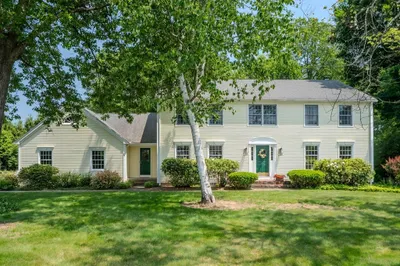 393 Green Hill Rd 1