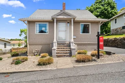 28 Hillcrest Rd