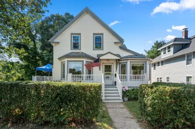 39 Fountain St 1