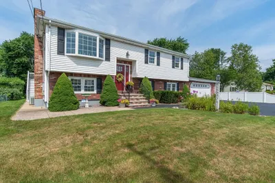 107 Linden St 1