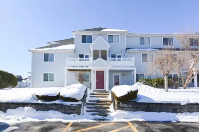 360 Littleton Rd #A4