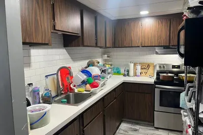 2-4 Acorn St #2