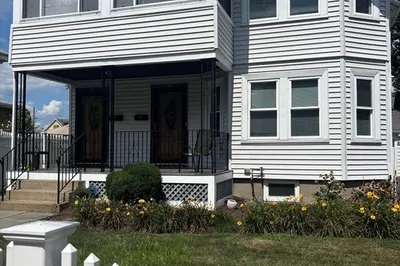 27 Broadway St #27