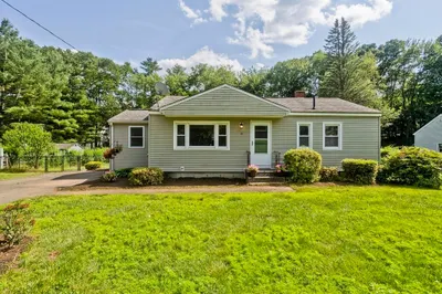 33 S Longyard Rd 1