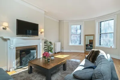 77 Marlborough St #2
