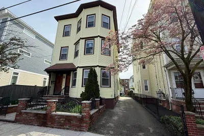 9 Rossmore Street #1