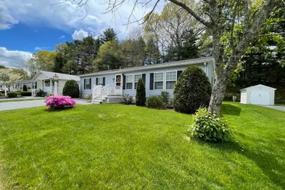8 Briarwood Circle 1