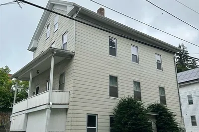 17 Granite St #3 1