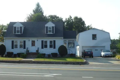 914 Riverside Dr
