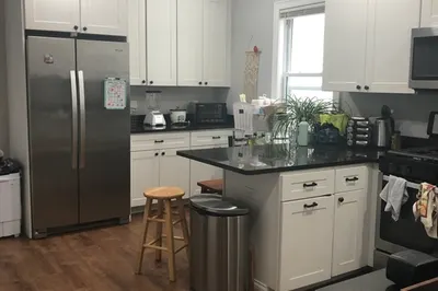 38 Crescent Ave #3 1