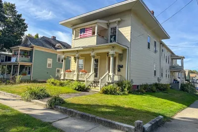 102 Conway Street 1