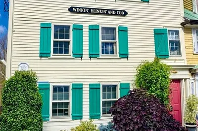 13 Tucker St 1